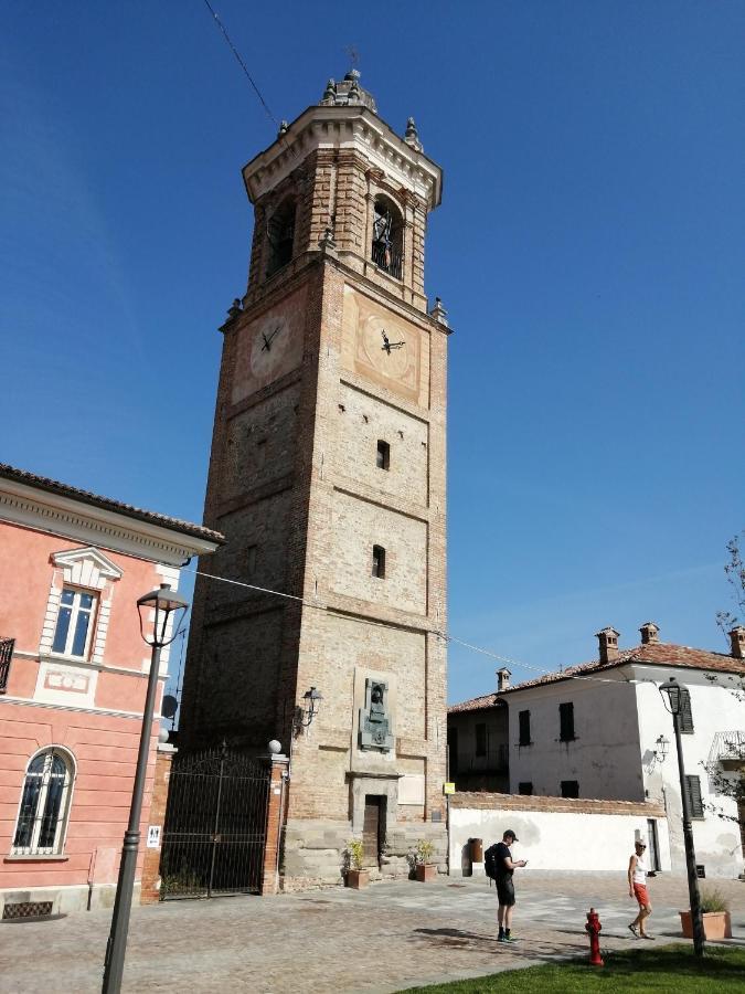 Holiday House Antica Dimora Soggiorni In Langa Centro Storico La Morra Eksteriør bilde