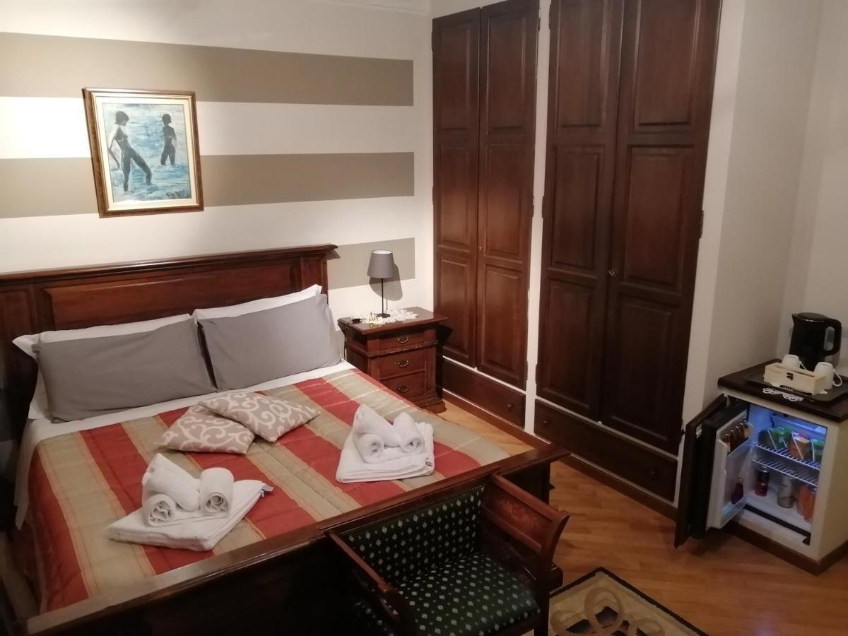 Holiday House Antica Dimora Soggiorni In Langa Centro Storico La Morra Eksteriør bilde